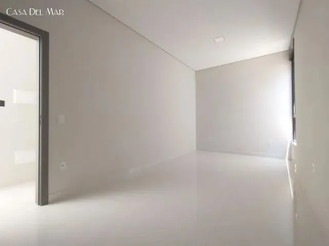 Imagem 10: Casa para Venda em Florianópolis, Córrego Grande, 3 Dormitórios, 3 Suítes, 4