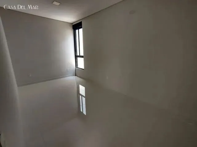 Imagem 3: Casa para Venda em Florianópolis, Córrego Grande, 3 Dormitórios, 3 Suítes, 4