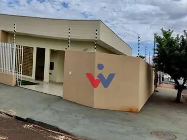 Imagem: A casa possui 2 Dormitórios, 1 Banheiro, 1 Vaga na