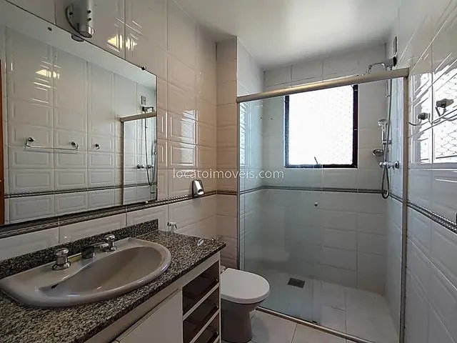 Imagem 4: Cód.: 4215 - Apartamento com Três Quartos Sendo 1 Suíte- 2 Vagas de Garagem- Bom Pastor