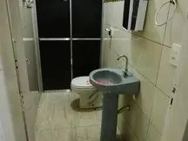 Imagem 8: Casa com 3 Dormitórios para Alugar, 351 M² por R$ 2.500,00/Mês - Jardim Iguaçu
