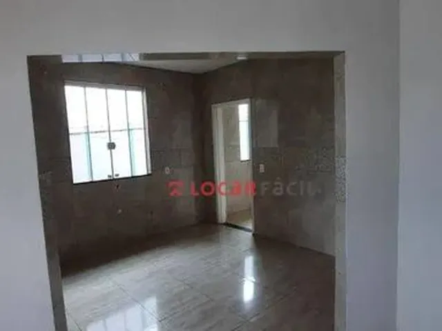 Imagem 3: Casa com 3 Dormitórios para Alugar, 351 M² por R$ 2.500,00/Mês - Jardim Iguaçu