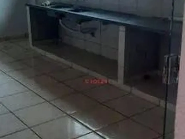 Imagem 7: Casa com 3 Dormitórios para Alugar, 351 M² por R$ 2.500,00/Mês - Jardim Iguaçu