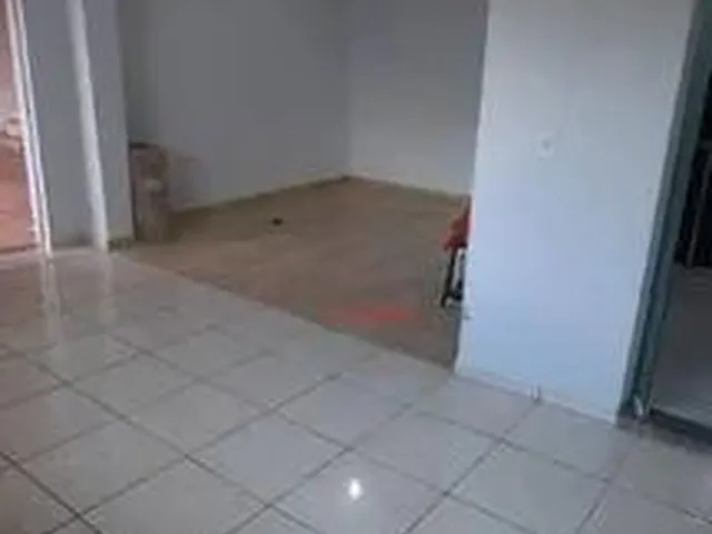 Imagem 2: Casa com 3 Dormitórios para Alugar, 351 M² por R$ 2.500,00/Mês - Jardim Iguaçu