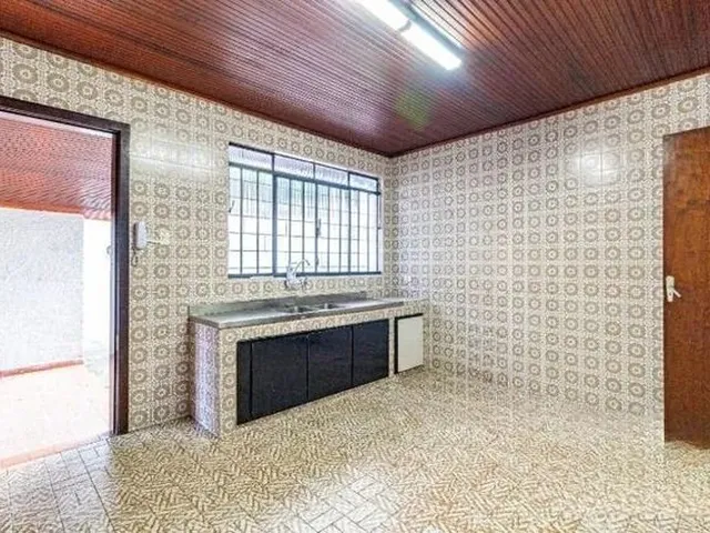 Imagem 15: Excelente Casa Residencial / Comercial em Região Central Priveligiada de Curitiba