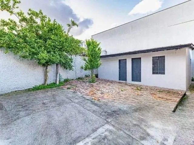 Imagem 14: Excelente Casa Residencial / Comercial em Região Central Priveligiada de Curitiba