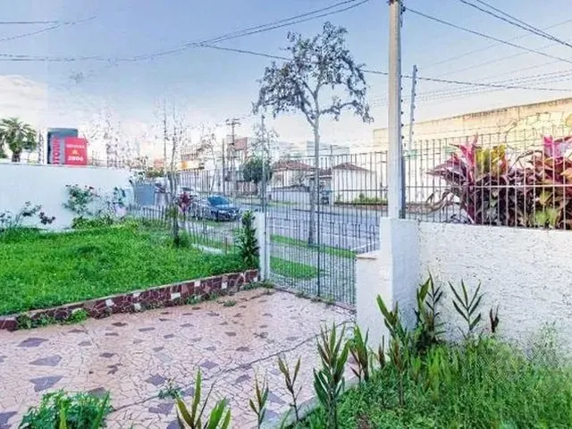 Imagem 8: Excelente Casa Residencial / Comercial em Região Central Priveligiada de Curitiba