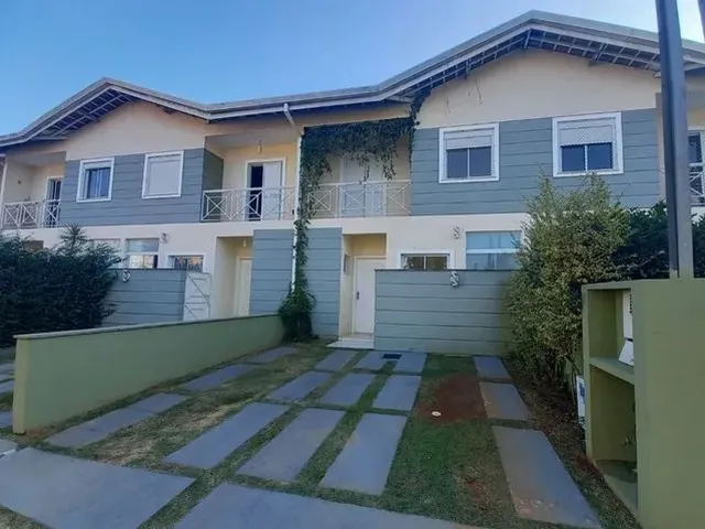 Imagem: A casa em condomínio possui 3 Dormitórios, 1 Suíte, 2