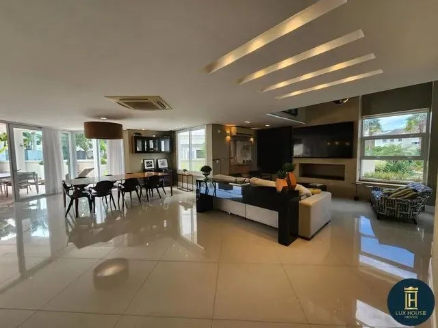 Imagem 2: Casa para Temporada em Florianópolis, Jurerê Internacional, 6 Dormitórios, 5 Suítes