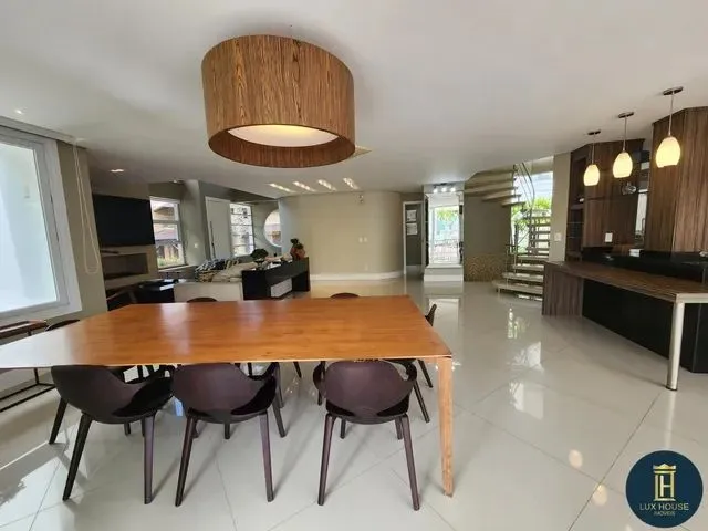 Imagem 13: Casa para Temporada em Florianópolis, Jurerê Internacional, 6 Dormitórios, 5 Suítes