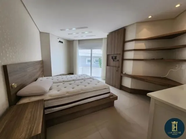 Imagem 4: Casa para Temporada em Florianópolis, Jurerê Internacional, 6 Dormitórios, 5 Suítes
