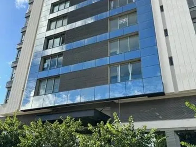 Imagem: Excelente Apto Semi Mobiliado Semi Novo