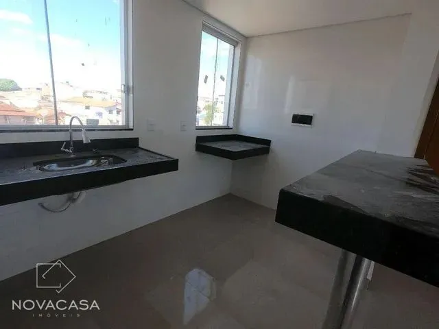 Imagem 10: Cobertura com 3 Dormitórios À Venda, 88 M² por R$ 290.000,00 - Maria Helena - Belo