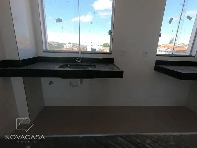 Imagem 11: Cobertura com 3 Dormitórios À Venda, 88 M² por R$ 290.000,00 - Maria Helena - Belo