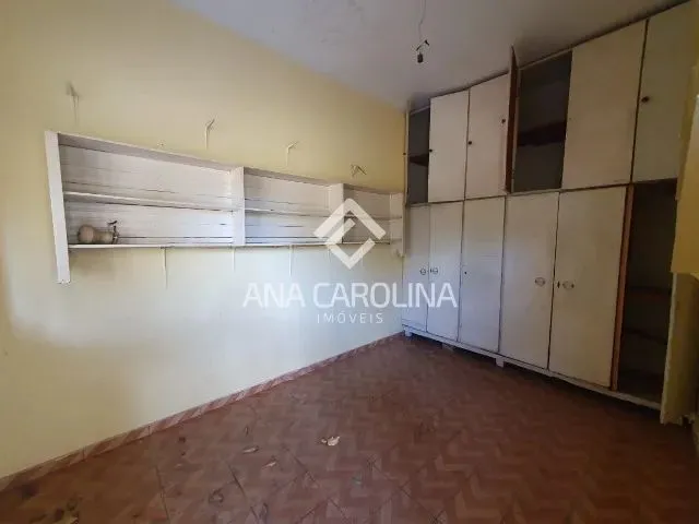 Imagem 16: Casa Muito Ampla no Centro com 04 Quartos
