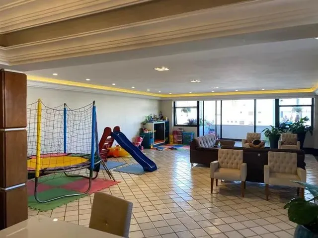 Imagem: Apartamento 4 Quartos 1 por Andar Martins