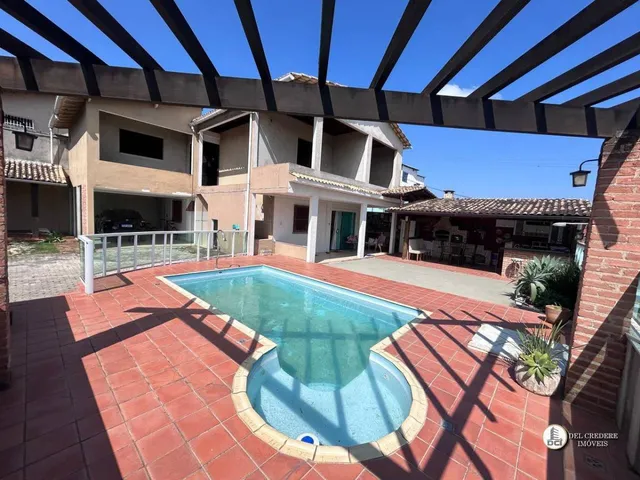 Imagem: Casa Duplex à venda 5 Quartos sendo 4 suítes