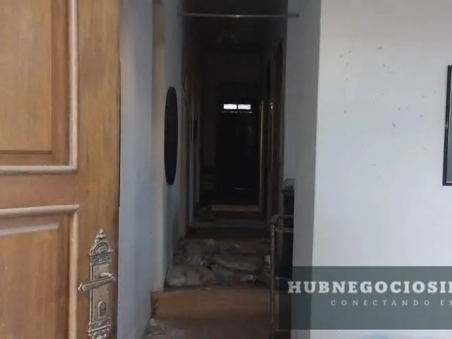 Imagem 6: Casa com 6 quartos, à venda em Montes Claros, Centro