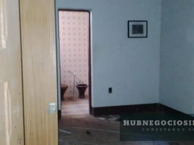 Imagem 7: Casa com 6 quartos, à venda em Montes Claros, Centro
