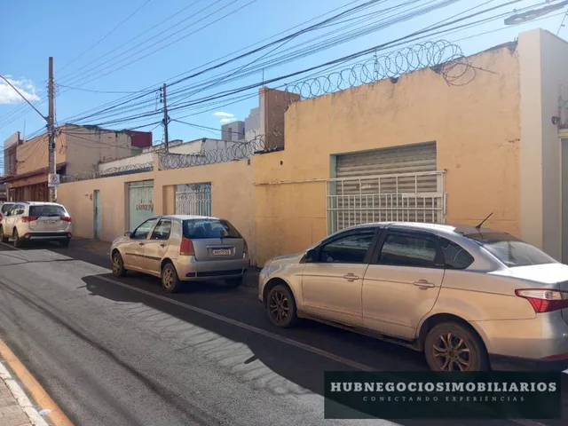 Imagem: Casa à venda em Montes Claros, Centro