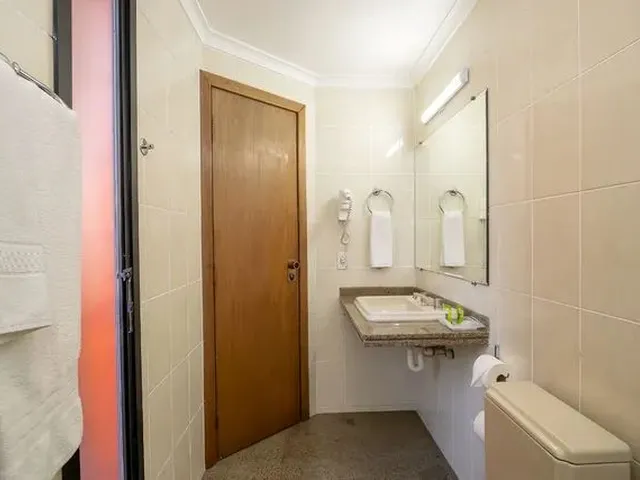 Imagem 12: Studio com 1 Dormitório para Alugar, 36 M² por R$ 2.550,00/Mês - Batel - Curitiba/Pr
