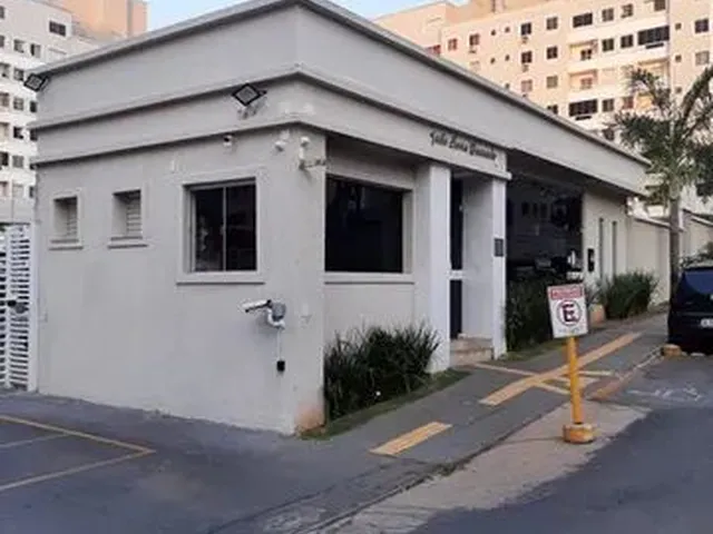 Imagem: Apartamento com 2 Quartos no Condomínio