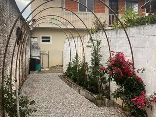 Imagem: Aluga-Se Casa com Tudo Incluso