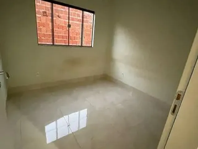 Imagem 1: Térrea para Aluguel Possui 100 Metros Quadrados com 3 Quartos em Petrópolis - Várzea