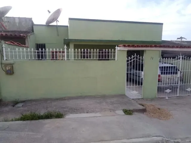 Imagem: A casa possui 2 Dormitórios, 1 Banheiro, 1 Vaga na