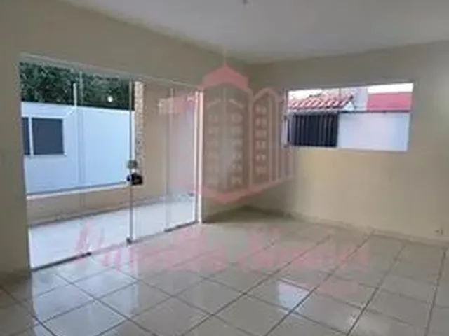 Imagem: Casa para Aluguel Anual com 3 Quartos em