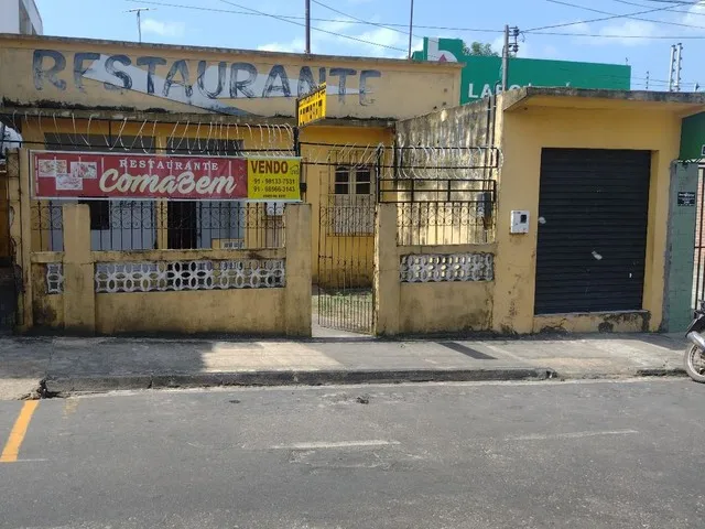 Imagem: A casa possui 3 Dormitórios, 1 Suíte, 2 Banheiros, 3