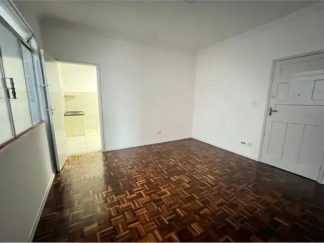 Imagem 1: Amplo Apartamento em Rua Plana