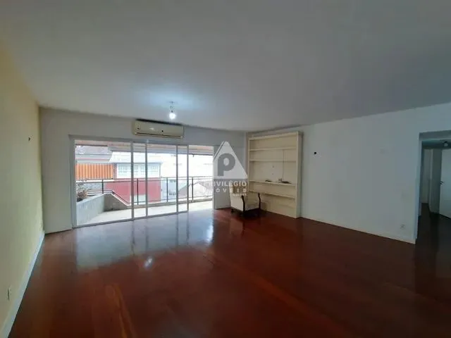 Imagem: 3 Quartos, 2 Vagas, Vista Cristo e Pão
