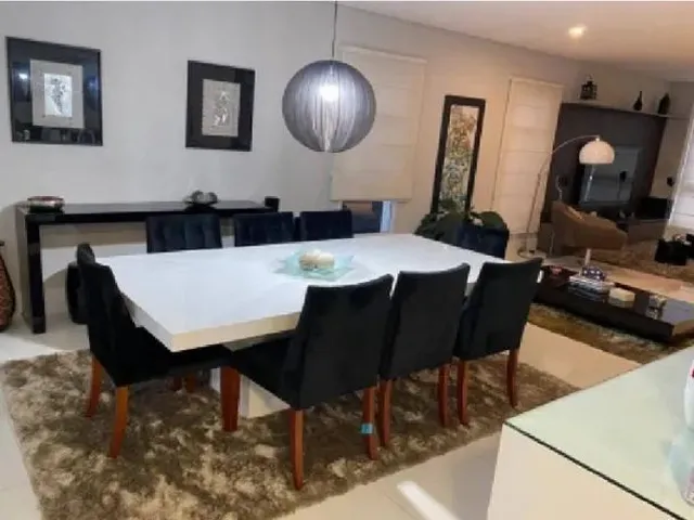 Imagem 2: Vende Se Imovel. Piscina, Varanda, 200m² de Áreae2 Vagas na garagem
