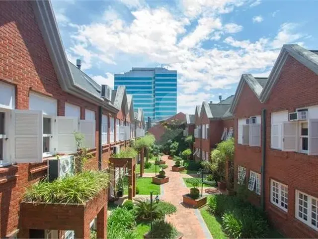 Imagem: Porto Alegre - Casa de Condomínio - Chácara