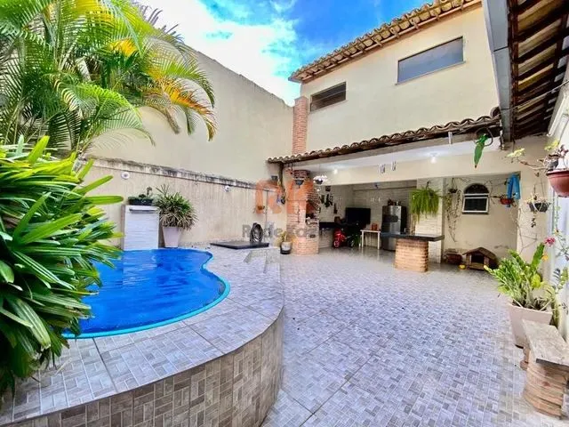 Imagem: Casa À Venda, 3 Quartos, 1 Suíte, 3 Vagas