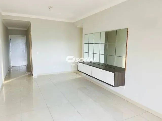 Imagem: Apartamento Grande em Excelente Localização