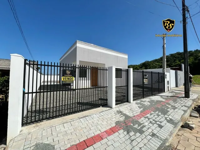 Imagem: Casa Individual com Aplo Espaço de Terreno