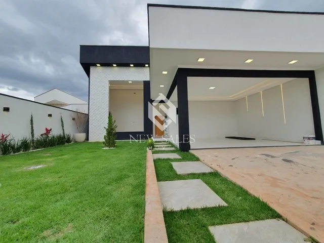 Imagem: A casa possui 3 Dormitórios, 3 Suítes, 4 Banheiros, 3