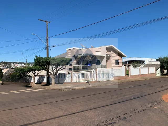 Imagem 1: CASA À VENDA!!! 3 quartos sendo 1 suíte, 2 salas, 3 banheiros, 2 vagas de garagem