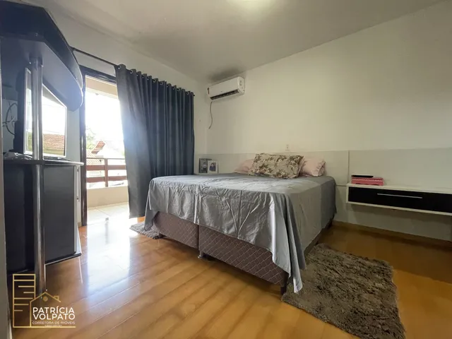 Imagem 15: Casa Triplex com espaço livre nos fundos