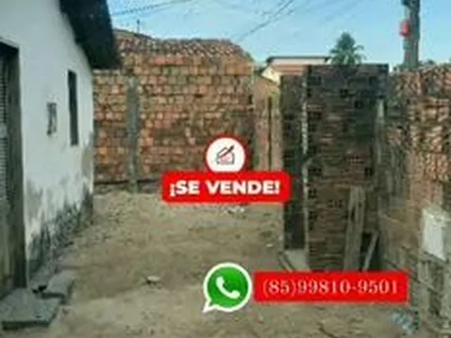 Imagem: A casa possui 2 Dormitórios, 1 Banheiro, 450m² de Área e