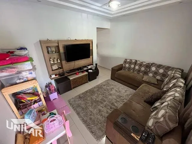 Imagem: Unilar Imóveis - Casa Duplex 3 Quartos