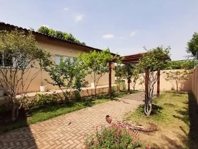 Imagem 6: Casa de Esquina no Bairro Jardim Cuiabá