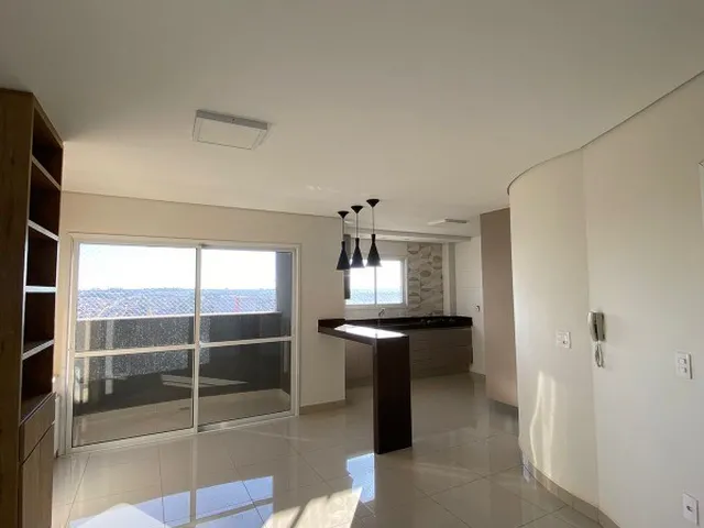 Imagem: O apartamento possui 3 Dormitórios, 1 Suíte, 2 Banheiros,