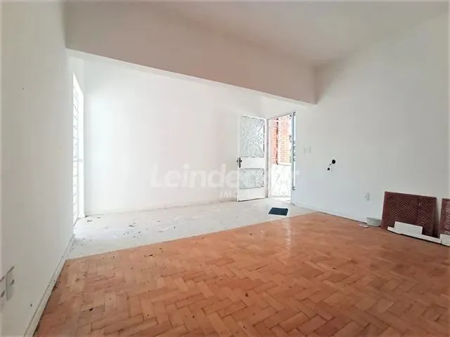 Imagem: Porto Alegre - Casa Padrão - Teresopolis