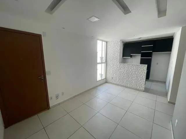 Imagem: O apartamento possui 2 Dormitórios, 1 Banheiro, 1 Vaga na
