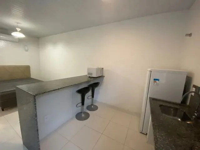 Imagem 1: Loft para Aluguel Anual com 1 Dormitório em Jurerê - Florianópolis - Sc