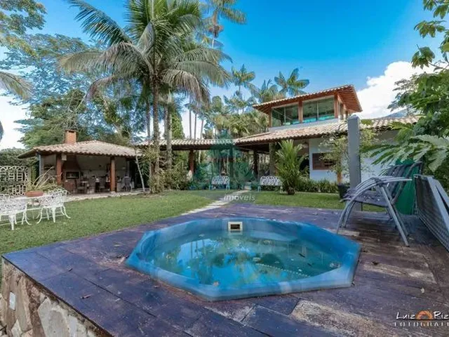 Imagem: Casa com 9 Dorms, Condomínio Lagoinha