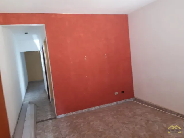 Imagem: Sobrado a Venda com 3 Quartos no Rancho